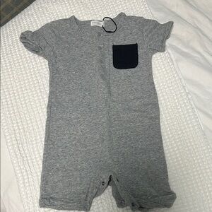 5/30$ Miles Kids romper size 18m